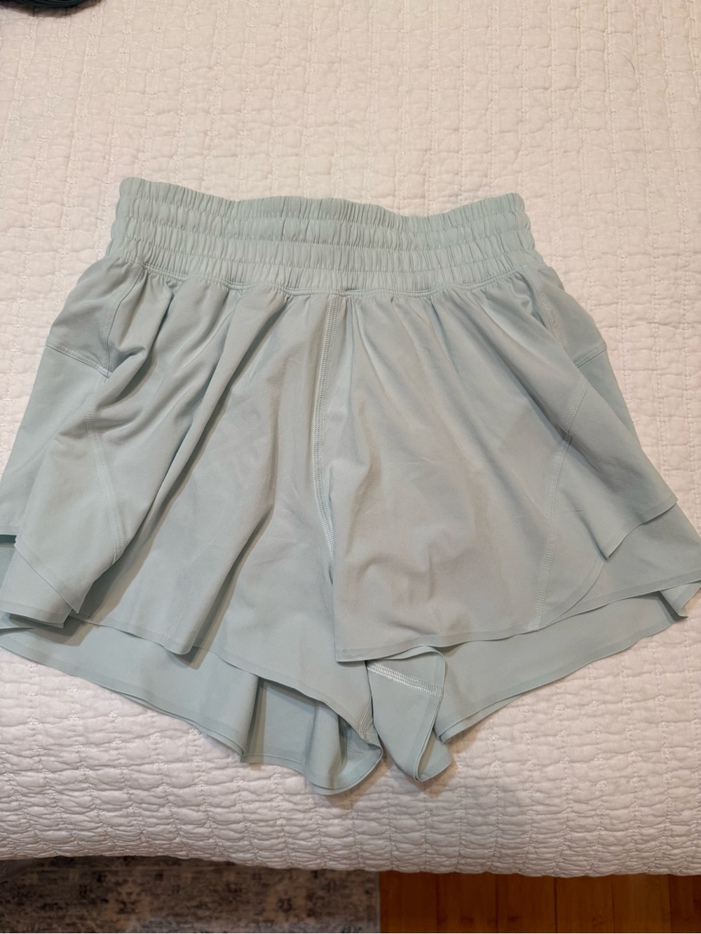 Lululemon high rise shake it out short